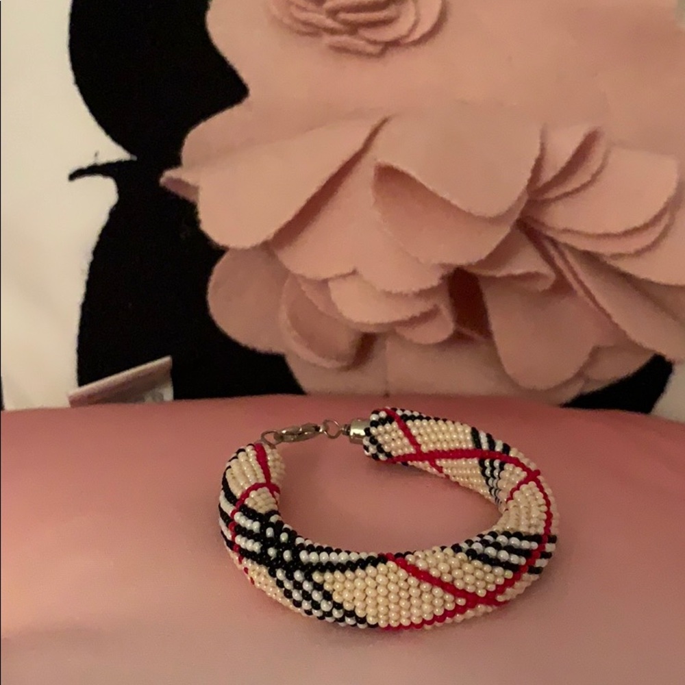 Beautiful hand made ladies bracelet 🎁